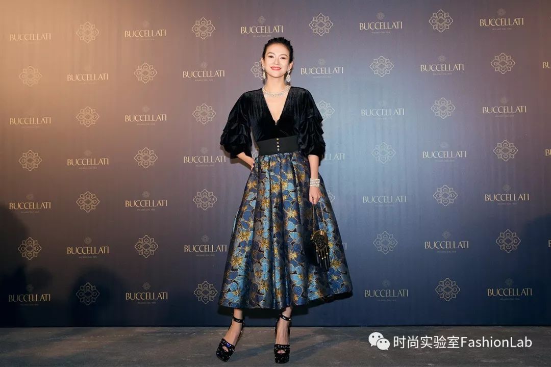 一个月内，中国人买下了两家奢侈品公司