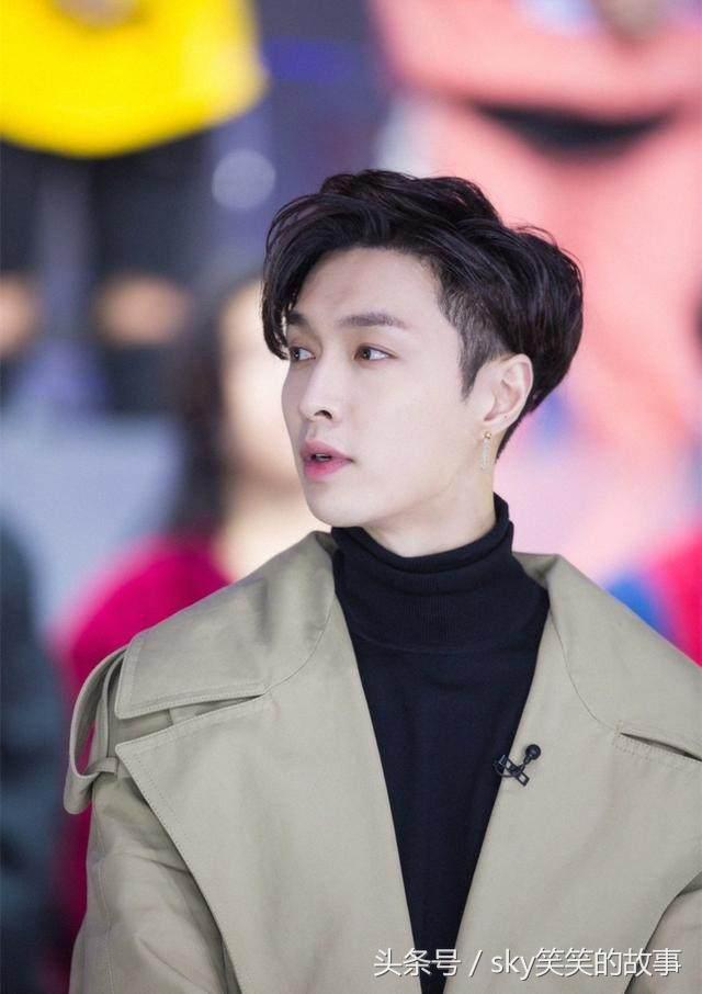 细节见人品明星张艺兴,路人评价张艺兴人品