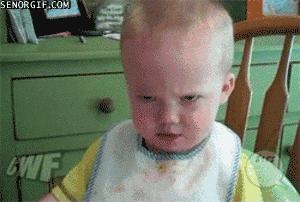 孩子乱扔东西都是惯出来,娃乱扔东西