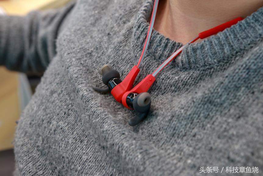 神仙打架！Bose与JBL这两个国际大牌的热门运动耳机谁更好一点？