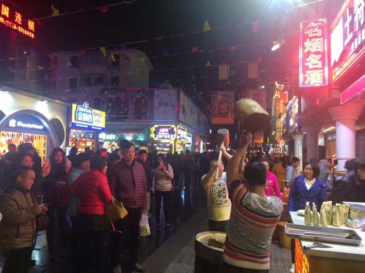 出去旅游多被坑几次就有经验了,旅游套路需小心