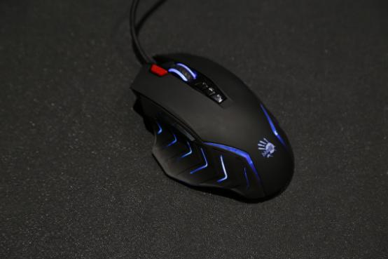 吃鸡游戏为什么要用鼠标,吃鸡游戏是用什么鼠标