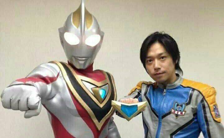 奥特曼格斗进化3盖亚至尊怎么用,奥特曼格斗进化3盖亚怎么变身