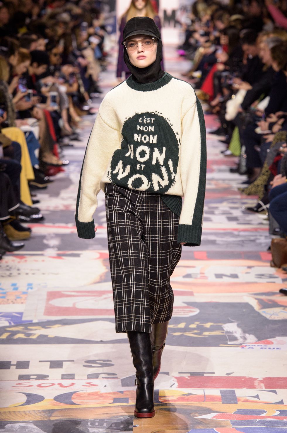 dior成衣秀经典,dior2018秋冬时装复古巴黎郊区