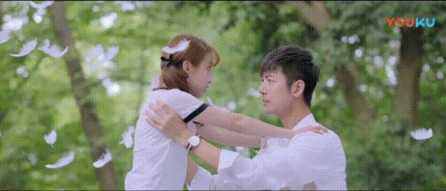 男主反告白女主电视剧,男二为妹妹恶作剧替男主表白女主