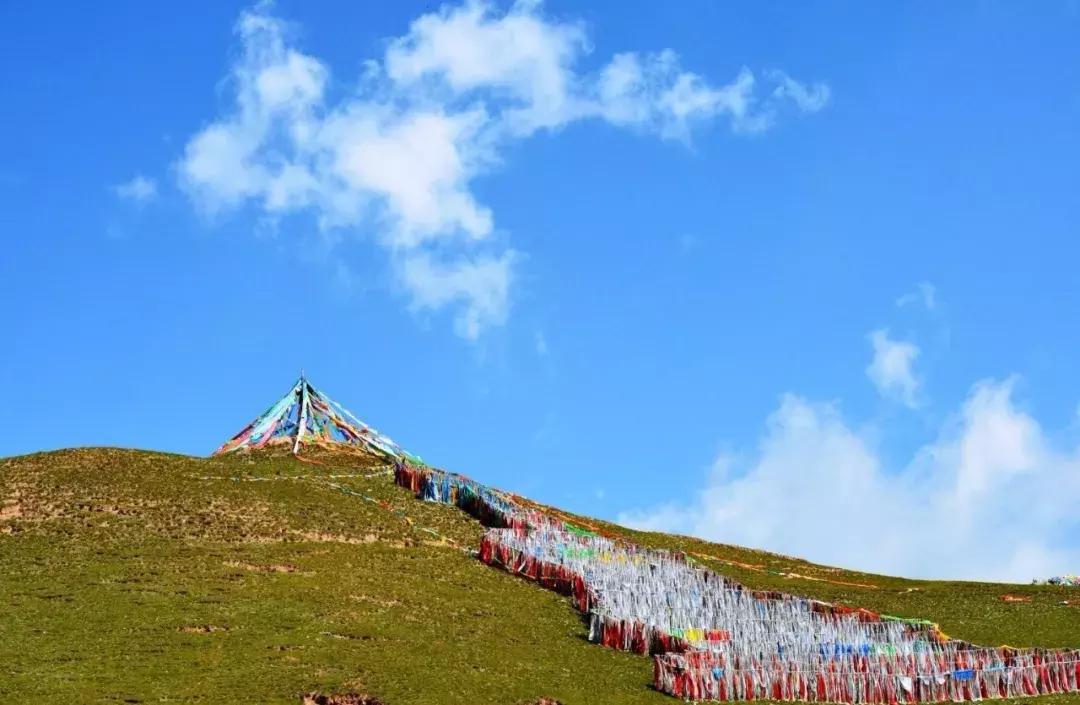 自驾游怎么穿越雪谷,自驾穿越雪地雾凇视频