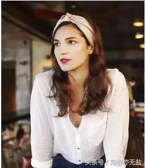 适合减龄少女心的发饰,80年代最流行的女士发饰