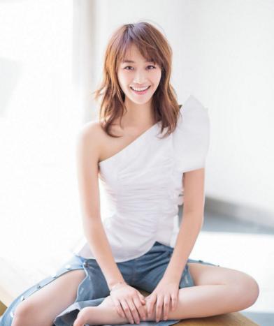 演员蓝盈莹专访,蓝盈莹五四演讲