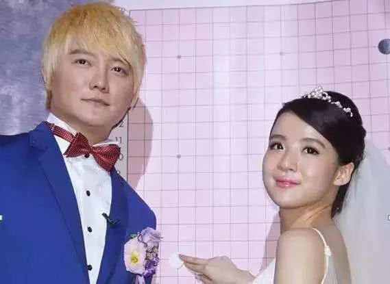 飞儿乐队主唱被踢是什么原因,飞儿乐队踢走主唱后现状