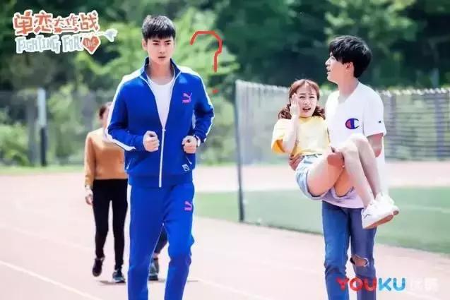 男主反告白女主电视剧,男二为妹妹恶作剧替男主表白女主