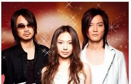 飞儿乐队主唱被踢是什么原因,飞儿乐队踢走主唱后现状