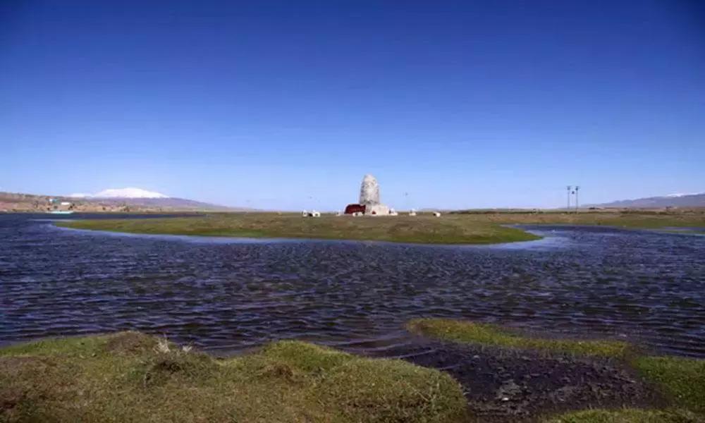 自驾游怎么穿越雪谷,自驾穿越雪地雾凇视频