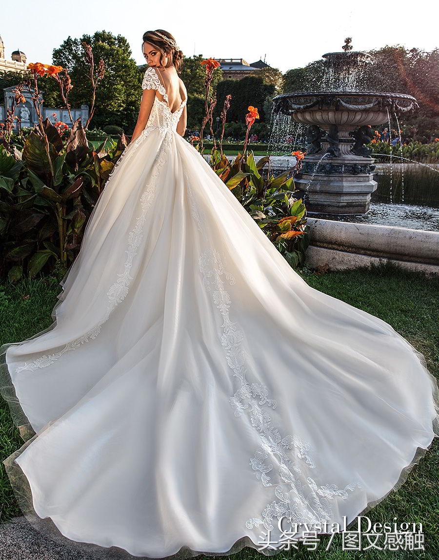 水晶设计2018婚纱“皇家花园”及高级定制新娘礼服