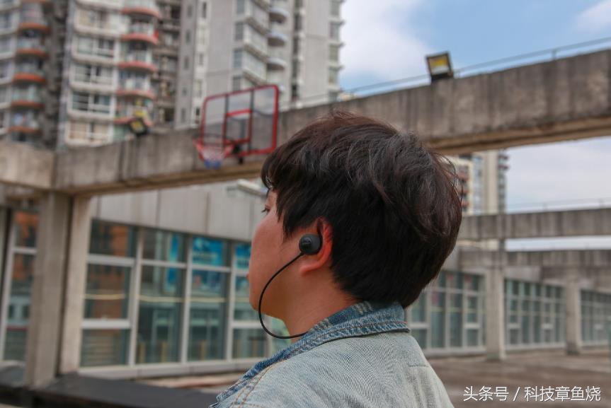 神仙打架！Bose与JBL这两个国际大牌的热门运动耳机谁更好一点？