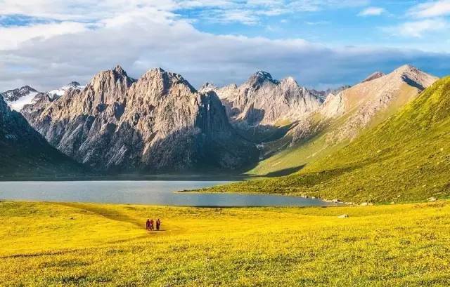 适合一个人去的9个小众旅行地,80个特色旅游活动