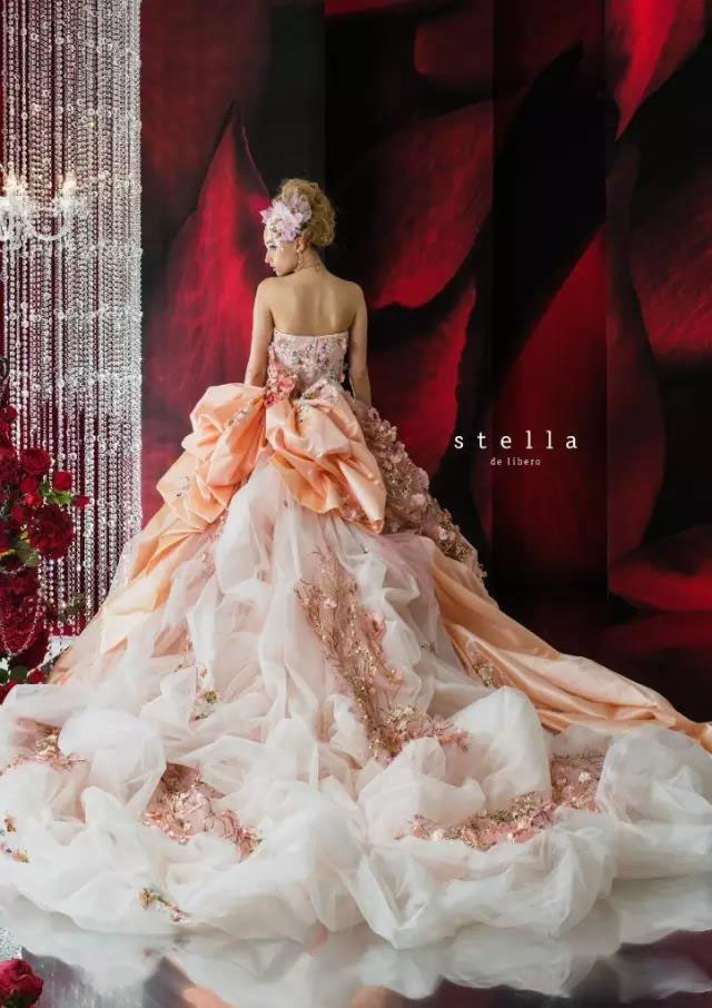 中国买不到的婚纱!Stelladelibero跳进花海的新娘，美到爆炸！