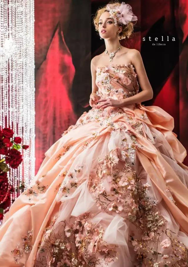 中国买不到的婚纱!Stelladelibero跳进花海的新娘，美到爆炸！