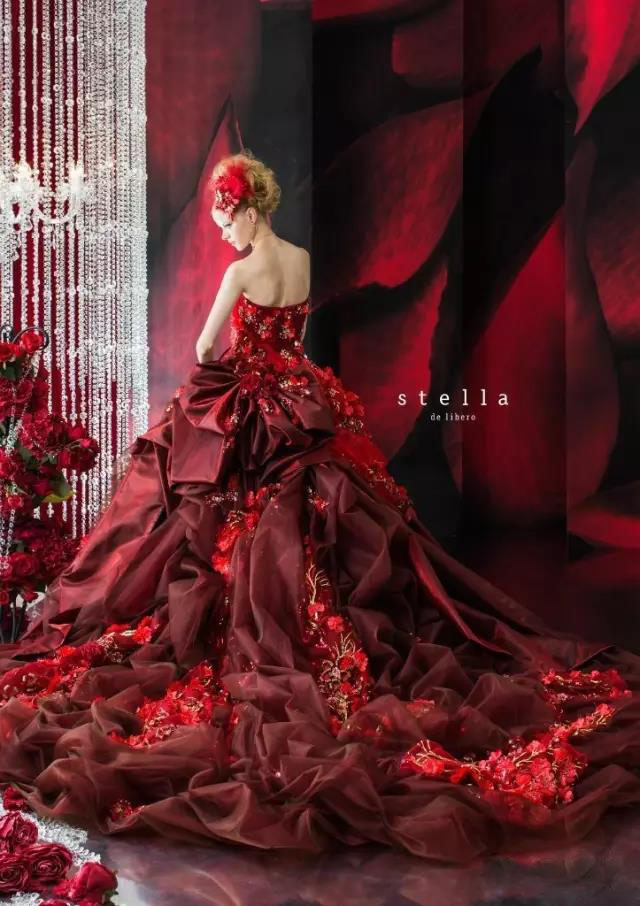 中国买不到的婚纱!Stelladelibero跳进花海的新娘，美到爆炸！
