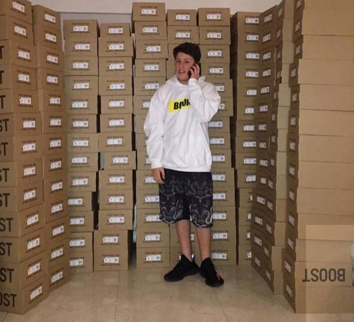 如果你喜欢奢饰品,来看看这波富炫的,吓掉了本佛系青年的保温杯