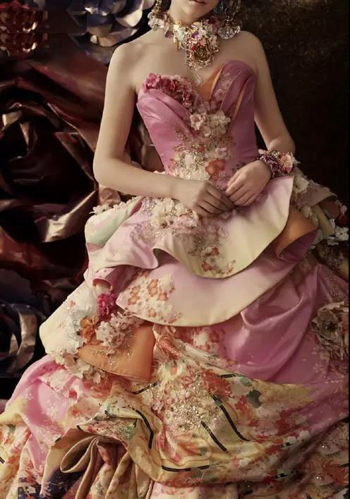 中国买不到的婚纱!Stelladelibero跳进花海的新娘，美到爆炸！