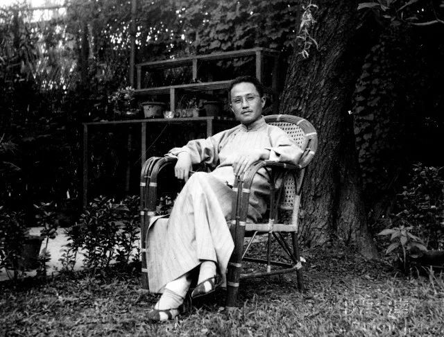 白蕉：凡为艺，一矜持便是过