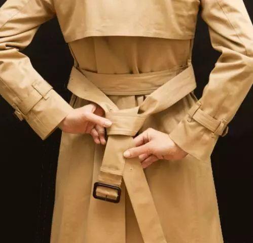 风衣腰带系法大全简单又好看,怎么系风衣外套后面的腰带结