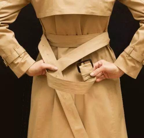 风衣腰带系法大全简单又好看,怎么系风衣外套后面的腰带结