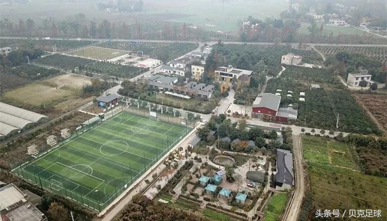 三河足球基地,三河村发展