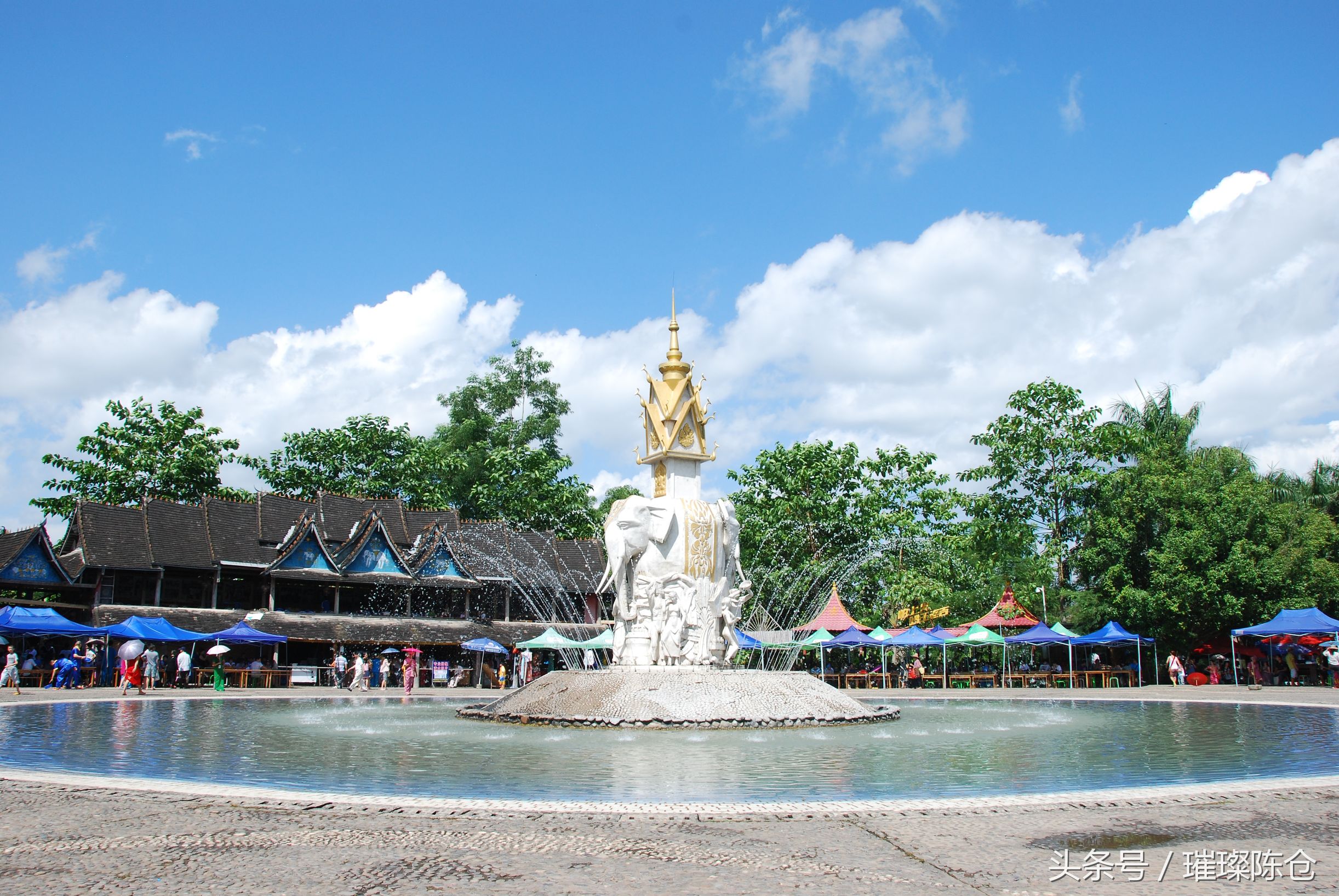 西双版纳曼听公园傣王花园,西双版纳的傣族园和曼听公园