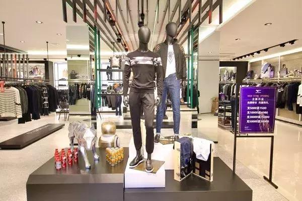还在焦虑男装陈列怎么做？？？今日分享让你走出困惑！！！