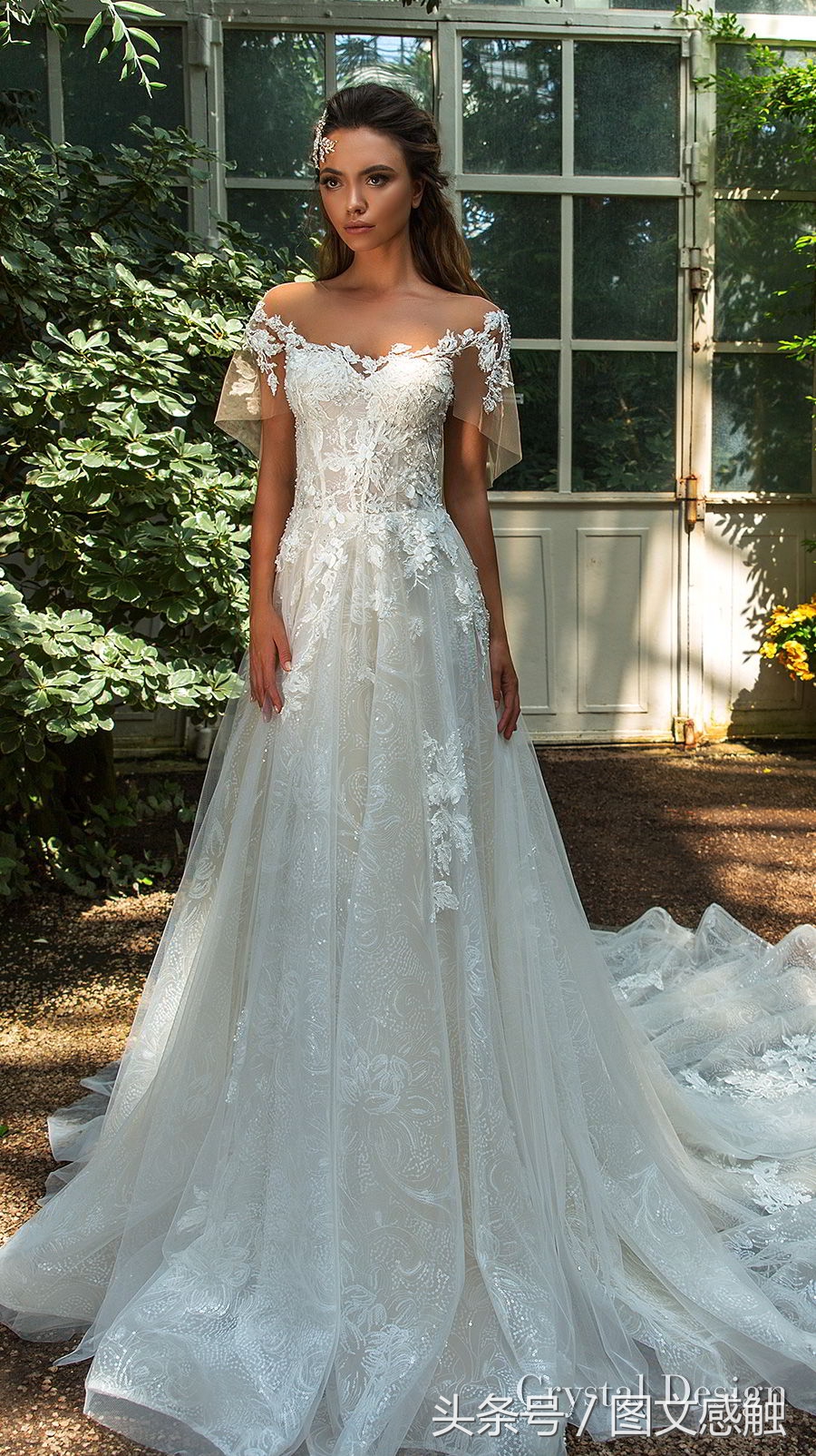 水晶设计2018婚纱“皇家花园”及高级定制新娘礼服