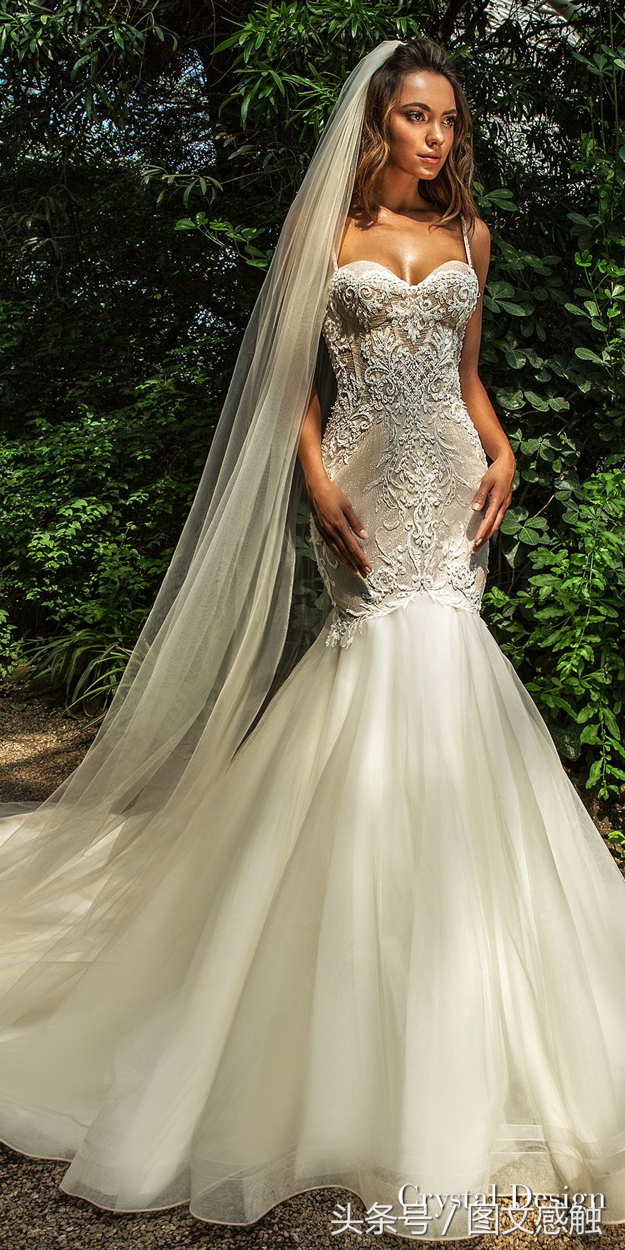 水晶设计2018婚纱“皇家花园”及高级定制新娘礼服