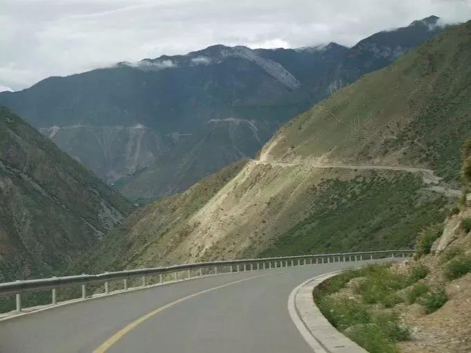 野外旅游迷路怎么解决,自驾露营技巧和方法