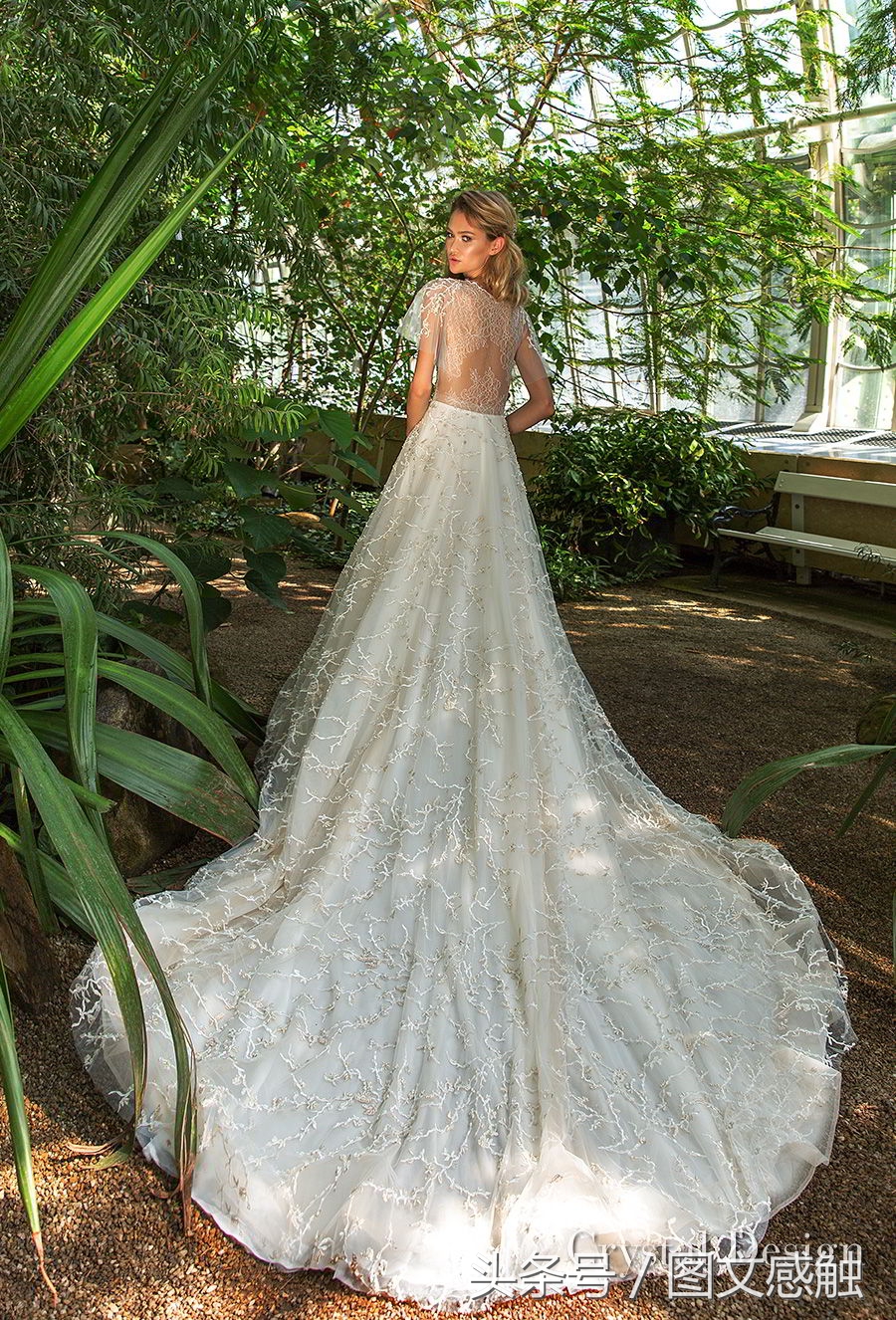 水晶设计2018婚纱“皇家花园”及高级定制新娘礼服