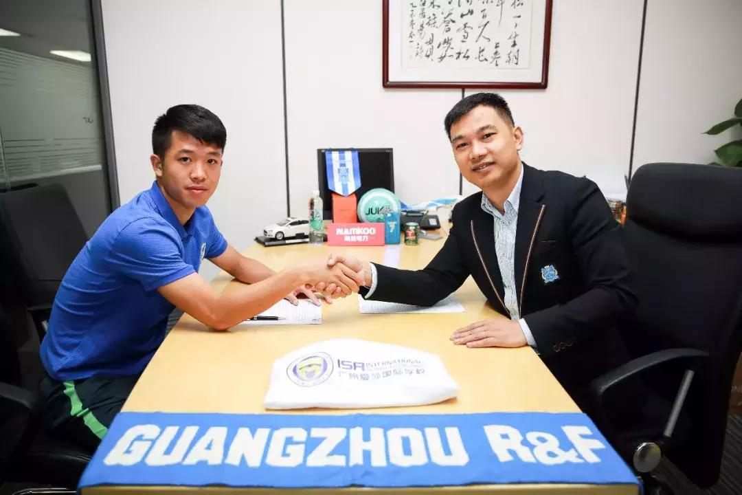 四年前他拒绝加盟广州恒大如今学成归来在里皮面前创造历史！