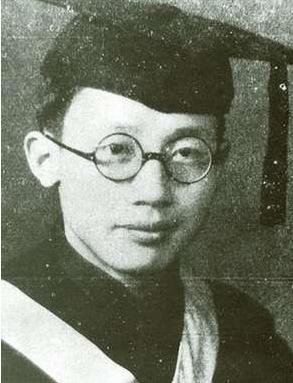 他是中国力学之父,还曾是国足主力,一件事改变了他的人生轨迹!