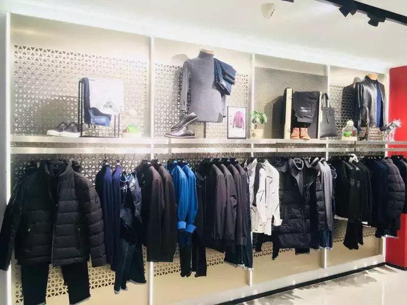 还在焦虑男装陈列怎么做？？？今日分享让你走出困惑！！！