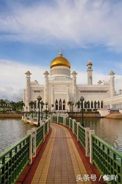 这10大东南亚“免签”仙境,月薪5K轻松走起,光看图已醉!