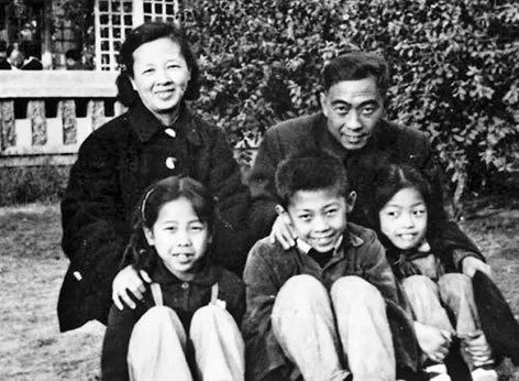 你不认识我了该怎么回答,你不认识我了吗怎样回答不尴尬