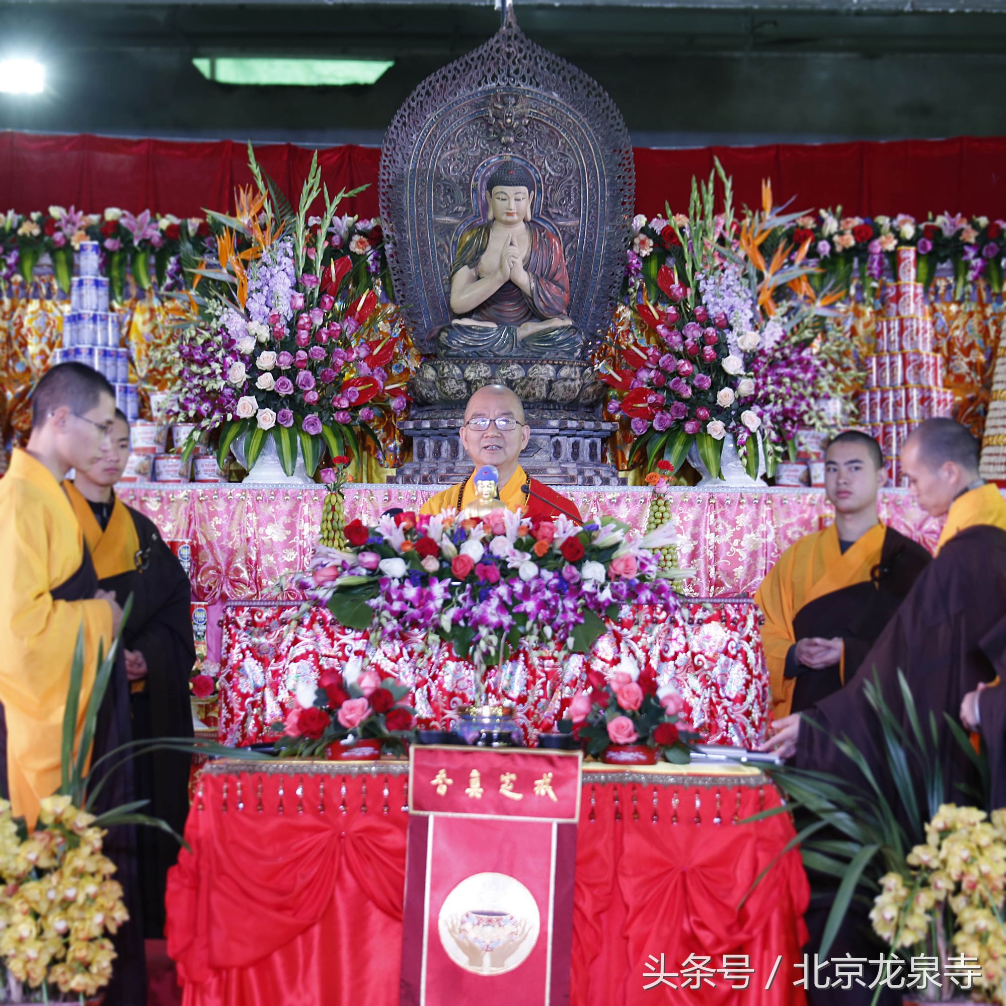 皈依要给师父红包吗,皈依佛门仪式全过程佛陀