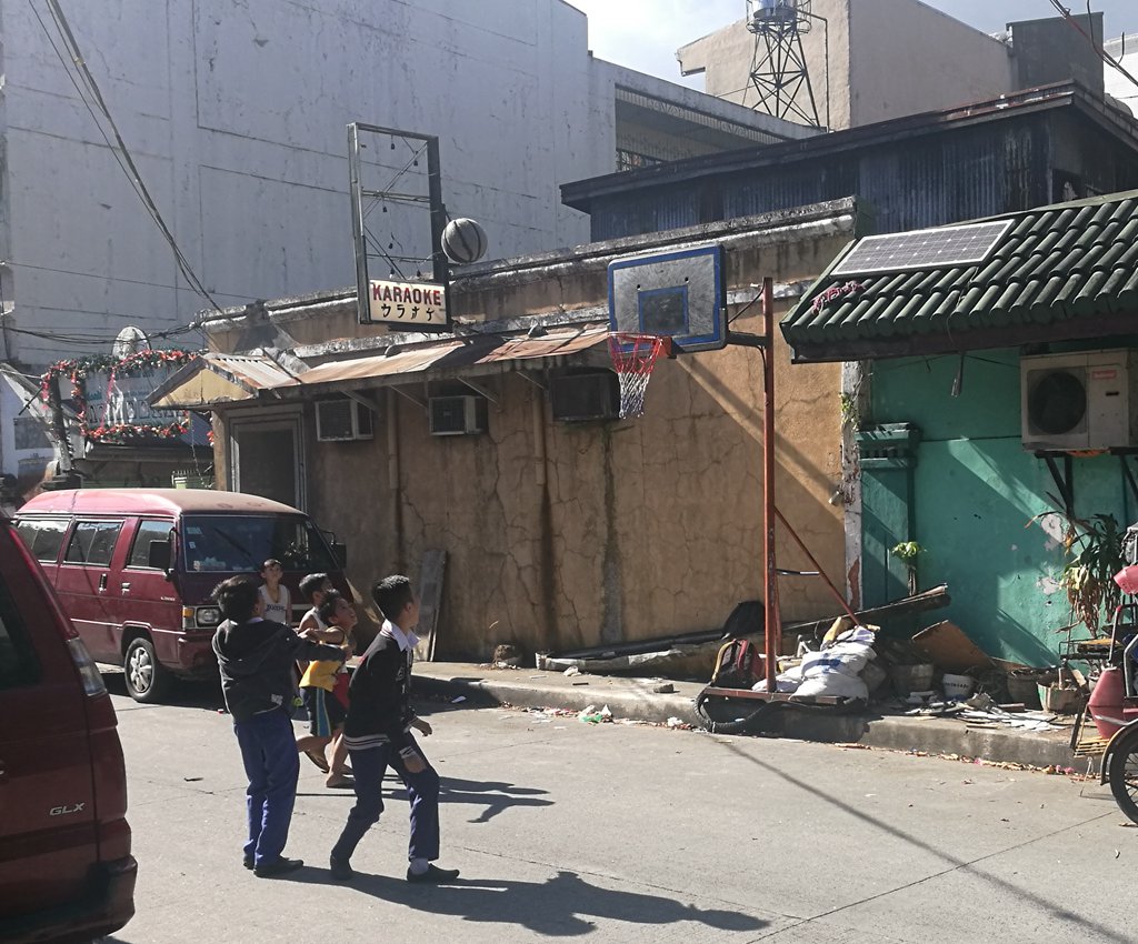 学智随想-菲律宾的第一运动-篮球