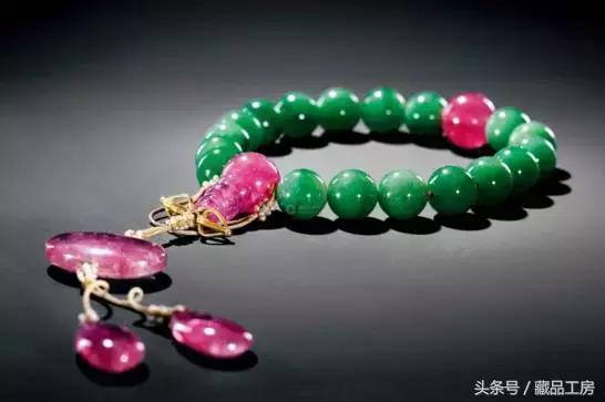 朝珠108颗，为什么要用彩珠相间？