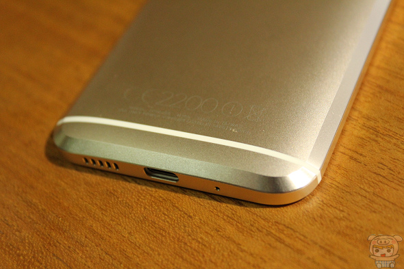 文本直送科技新闻:宏达电旗舰智慧型手机「HTC10」崭新体验，十分完美！