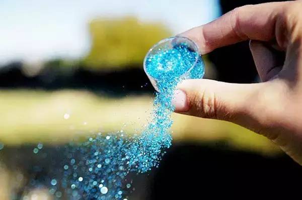 我想向你借碗鸡汤,你却给我一碗地沟油!