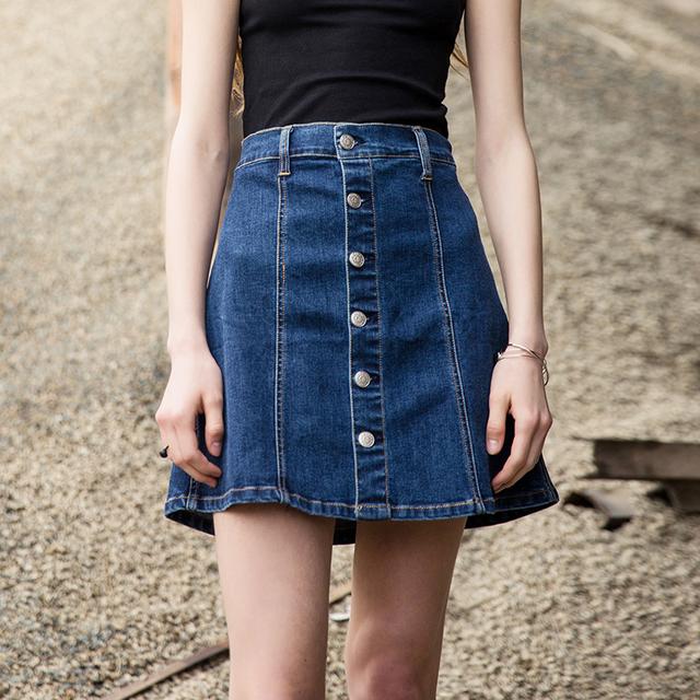 一件纯白的t恤搭配拉风的tee,白色tee怎么穿