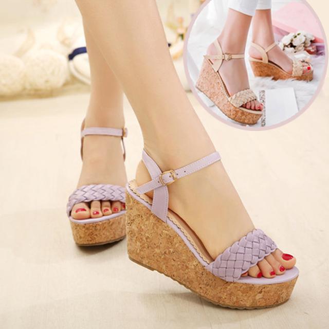 夏日必备时髦鞋履,春夏鞋履系列一览女士减龄