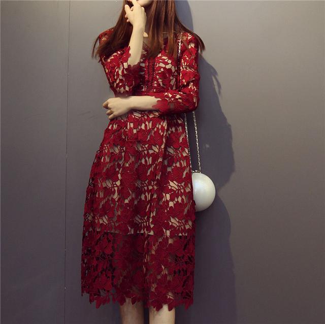 连衣裙紧身蕾丝,低腰蕾丝连衣裙