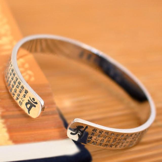 为什么戴银饰不好看,为什么人喜欢戴首饰