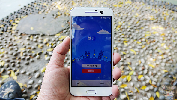 文本直送科技新闻:宏达电旗舰智慧型手机「HTC10」崭新体验，十分完美！