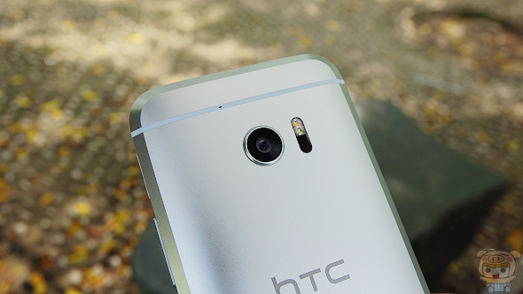 文本直送科技新闻:宏达电旗舰智慧型手机「HTC10」崭新体验，十分完美！